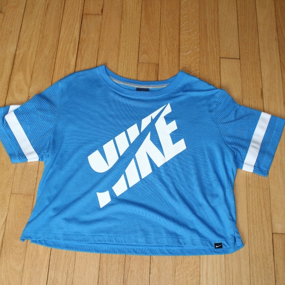 nike blue crop top